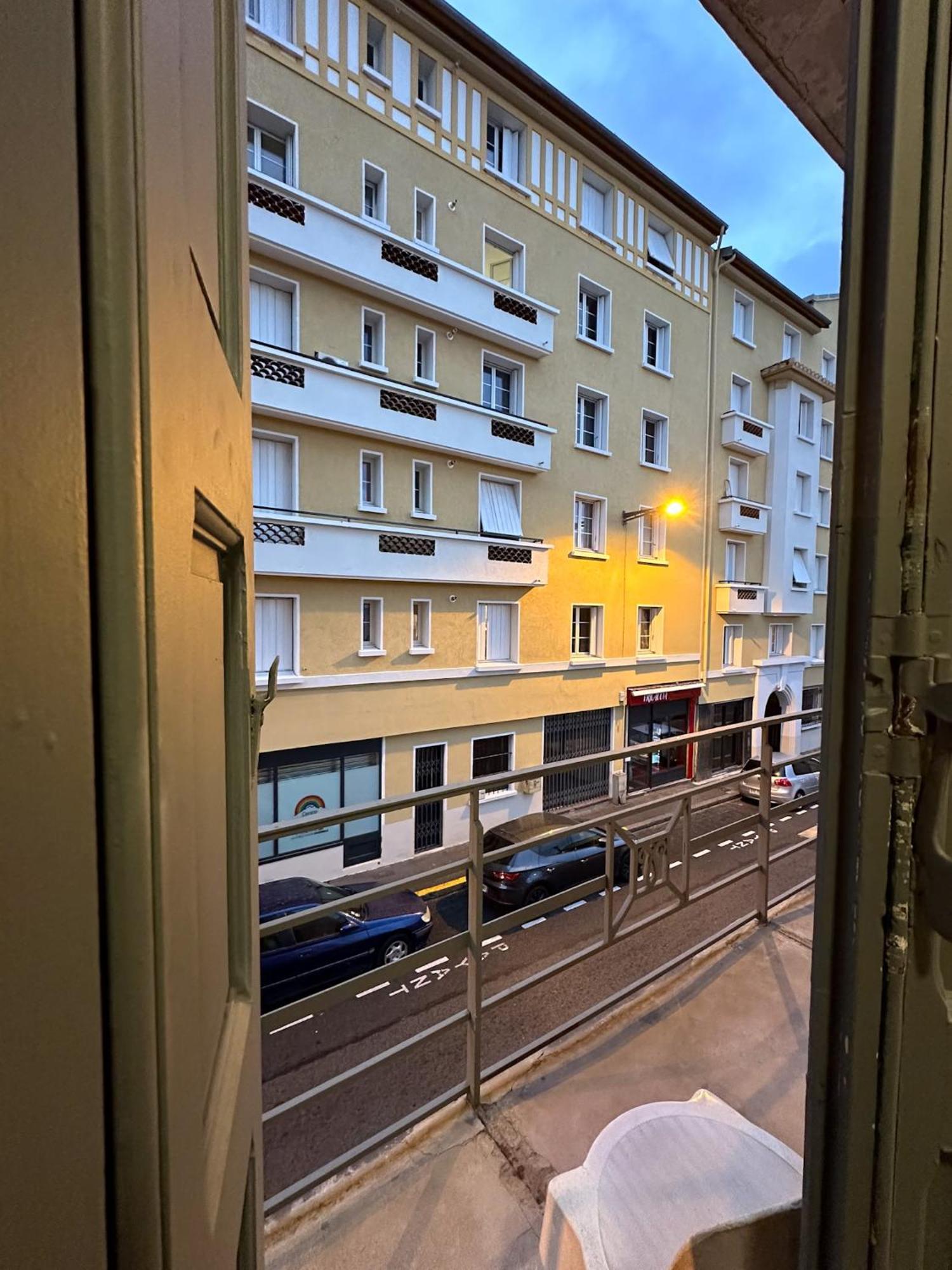 Urbain Cosy-touche Retro Perpignan